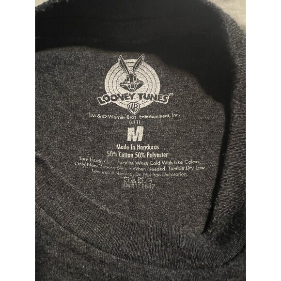 Looney Tunes "It's All Good In the Neighborhood" Gray TShirt Sz M bugs bunny taz - Picture 2 of 3
